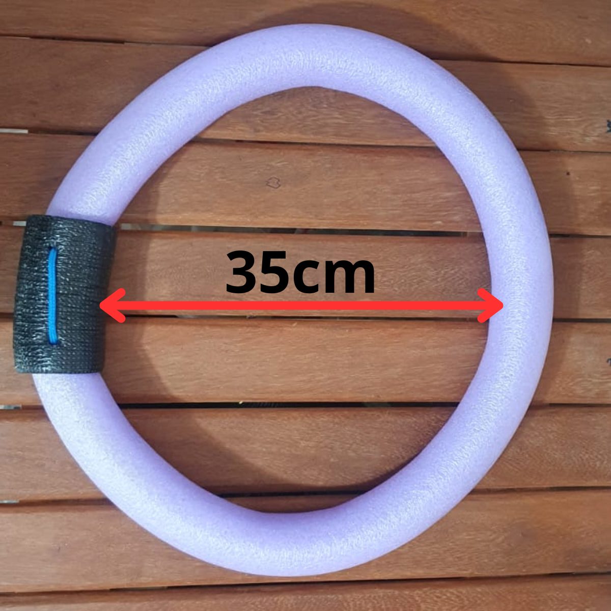 Boia redonda de polietileno com 35 cm de diâmetro
