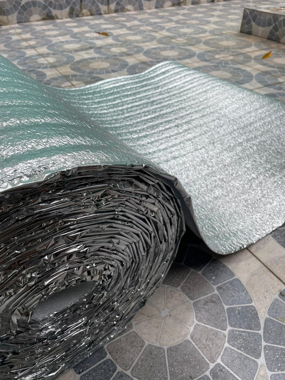 Manta aluminizada 5mm grossa em rolo